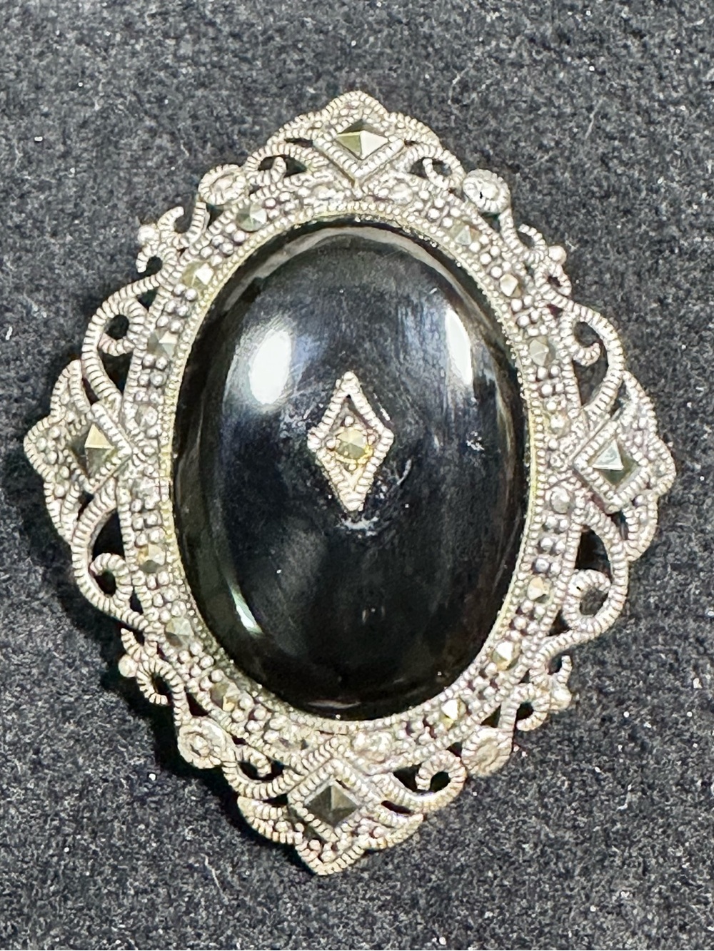 Vtg: .925 Sterling & Black Onyx Accent Brooch